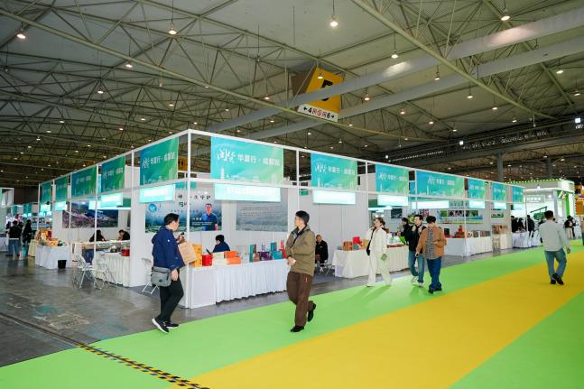 閩貨華夏行·成都站 省商務(wù)廳組團(tuán)參展2025中國成都國際茶業(yè)博覽會，助力會展服務(wù)與產(chǎn)業(yè)融合